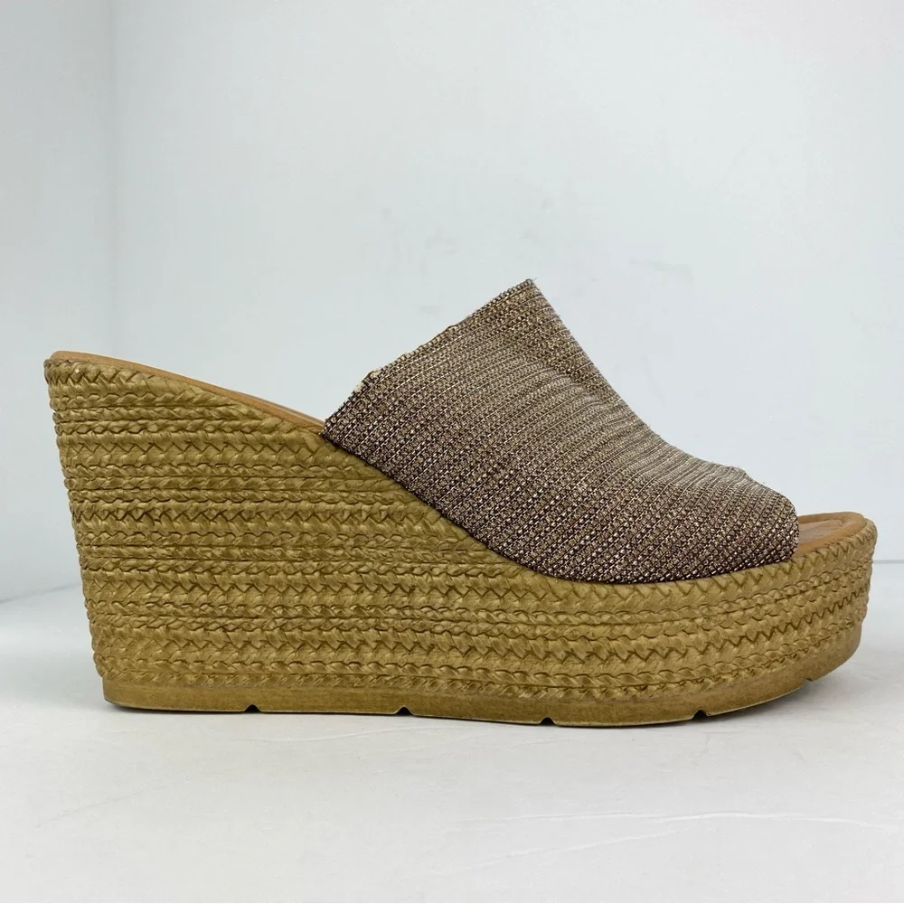 Seychelles size 10 Women’s Gold Metallic Espadrille Platform Wedge Sandals